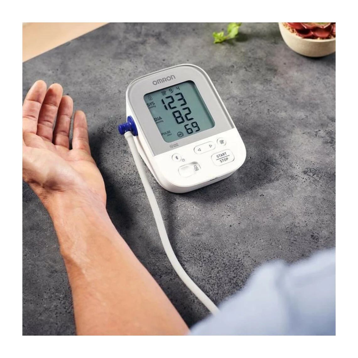 OMRON X4 Smart Tensiometre Bras Connecté - Connexion Bluetooth Pour L... 5 OMRON X4 Smart Tensiometre Bras Connecté - Connexion Bluetooth Pour L... – Image 5